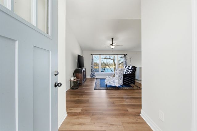 5419 S Meadowview Ct, Wichita, KS 67216