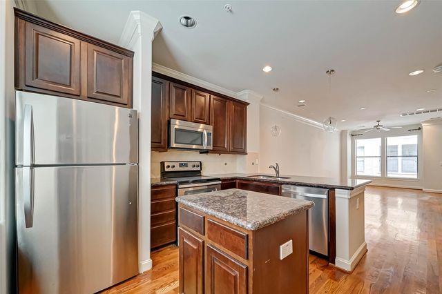 3950 Floyd Street 10, Houston, TX 77007