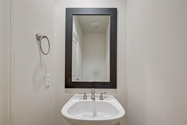 3950 Floyd Street 10, Houston, TX 77007