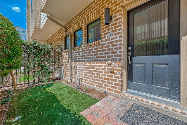 3950 Floyd Street 10, Houston, TX 77007