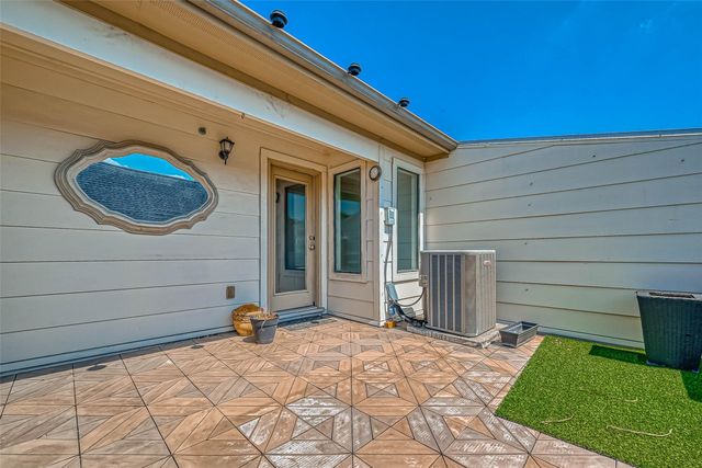 3950 Floyd Street 10, Houston, TX 77007