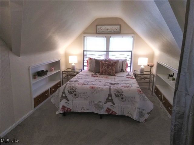 9304 Torrance Avenue, Brooklyn, OH 44144