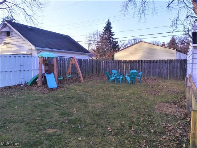 9304 Torrance Avenue, Brooklyn, OH 44144