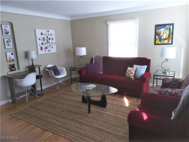 9304 Torrance Avenue, Brooklyn, OH 44144