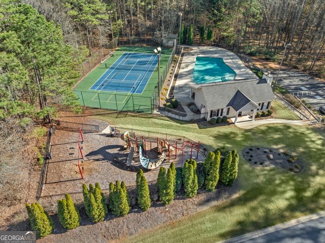 55 Ashland Grove Court, Sharpsburg, GA 30277