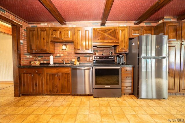 294 North Avenue, West Seneca, NY 14224