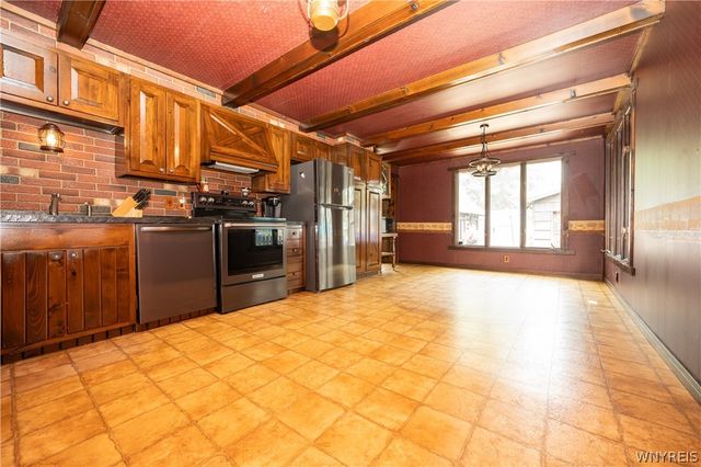 294 North Avenue, West Seneca, NY 14224
