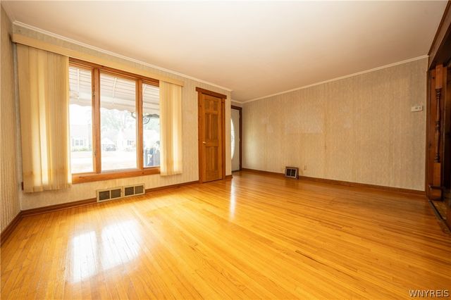 294 North Avenue, West Seneca, NY 14224