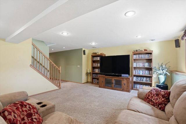 3609 Ice Age Drive, Madison, WI 53719
