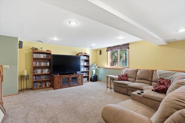 3609 Ice Age Drive, Madison, WI 53719
