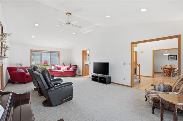 3609 Ice Age Drive, Madison, WI 53719