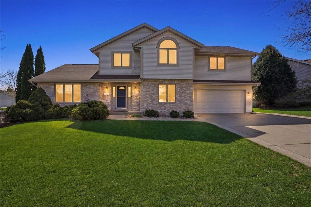 3609 Ice Age Drive, Madison, WI 53719