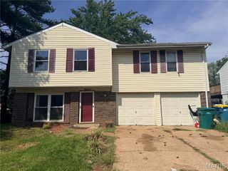 5429 Nantucket Court, High Ridge, MO 63049