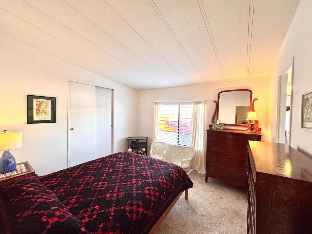 Image 16 of property listing at 33 Sailfish Court, Half Moon Bay, CA 94019