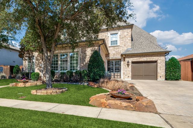 647 Fountainview Drive, Irving, TX 75039