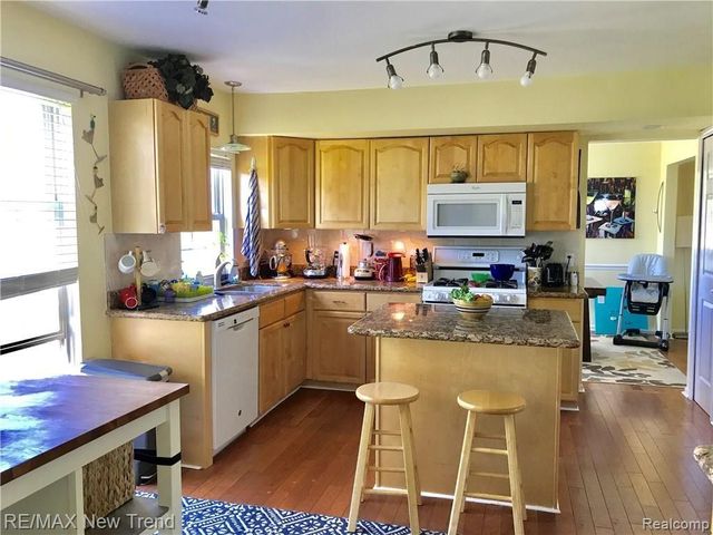 2790 Green Valley Drive, Ann Arbor, MI 48103