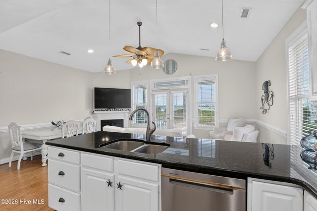 302 Vesta Court, Surf City, NC 28445