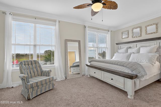 302 Vesta Court, Surf City, NC 28445