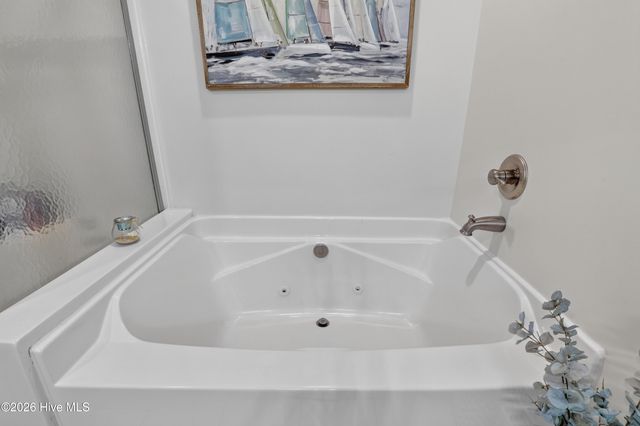 302 Vesta Court, Surf City, NC 28445