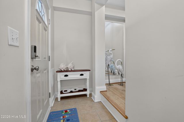 302 Vesta Court, Surf City, NC 28445