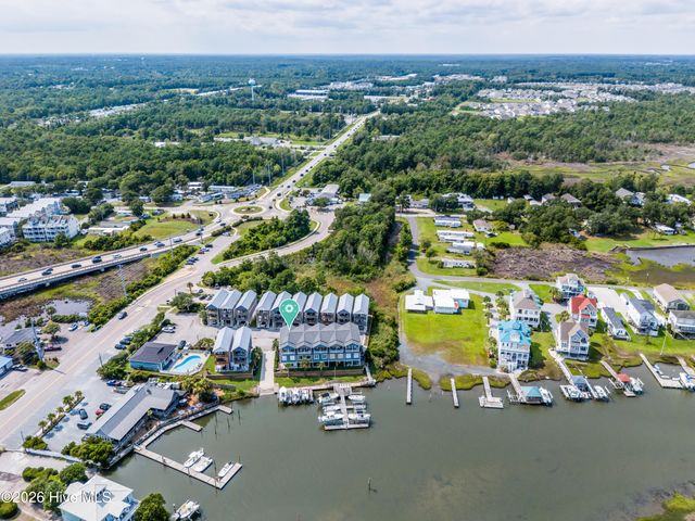 302 Vesta Court, Surf City, NC 28445