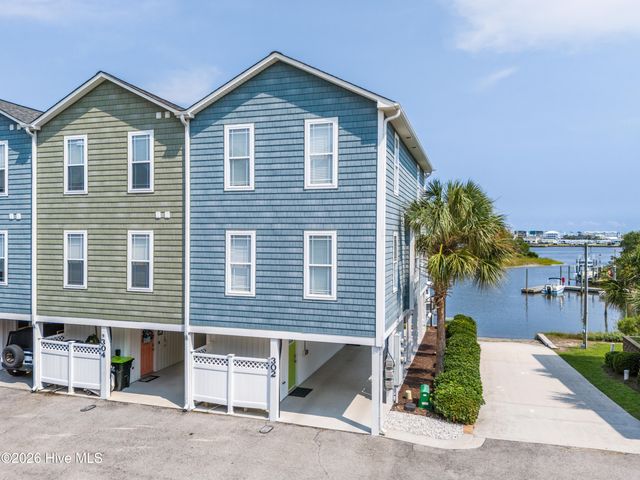 302 Vesta Court, Surf City, NC 28445