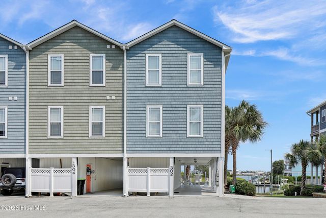 302 Vesta Court, Surf City, NC 28445