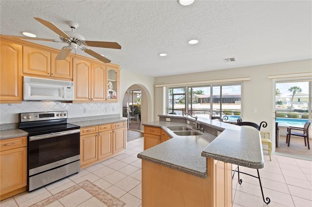 4964 SOUTH SHORE DRIVE, New Port Richey, FL 34652