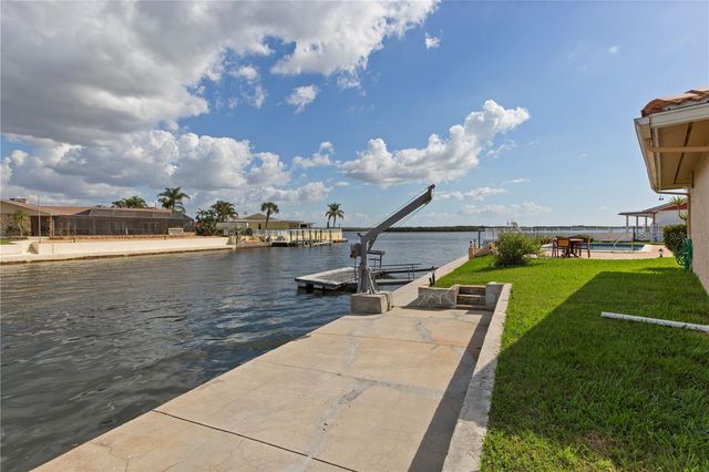 4964 SOUTH SHORE DRIVE, New Port Richey, FL 34652