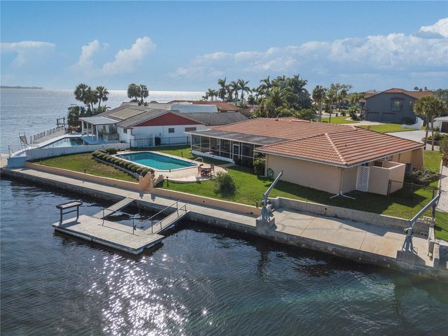 4964 SOUTH SHORE DRIVE, New Port Richey, FL 34652