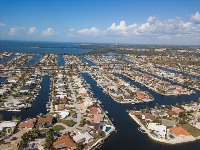 4964 SOUTH SHORE DRIVE, New Port Richey, FL 34652