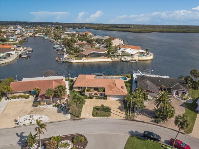 4964 SOUTH SHORE DRIVE, New Port Richey, FL 34652