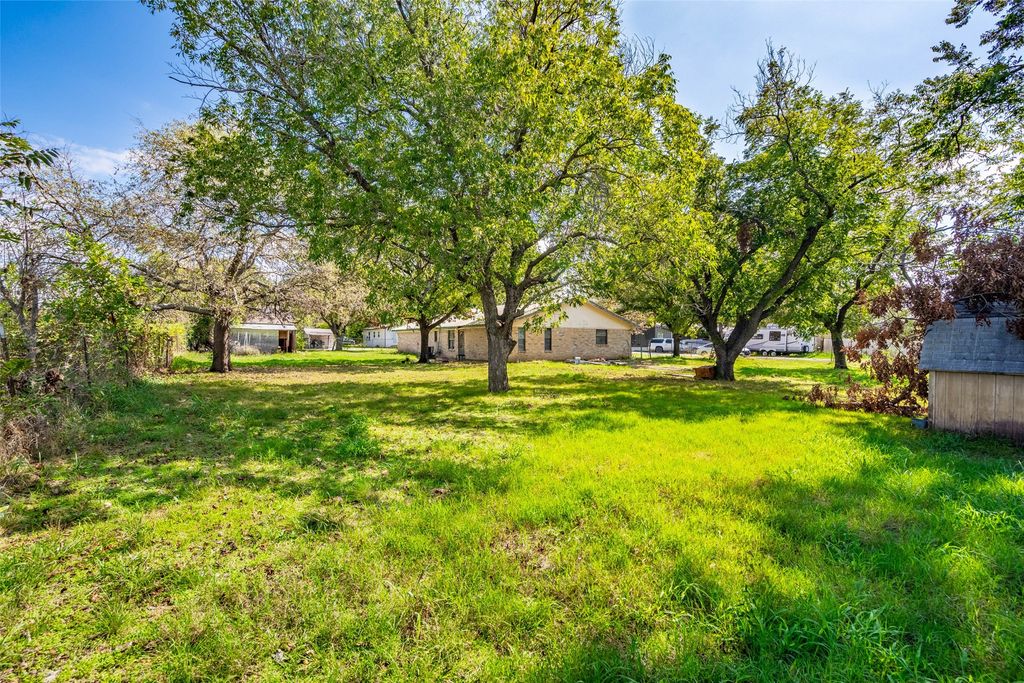 199 Park Street, Newark, TX 76071 — photo 5