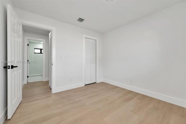 1421 NW 33rd Ave, Lauderhill, FL 33311