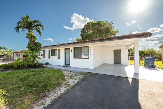 1421 NW 33rd Ave, Lauderhill, FL 33311