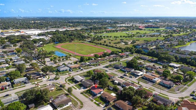1421 NW 33rd Ave, Lauderhill, FL 33311
