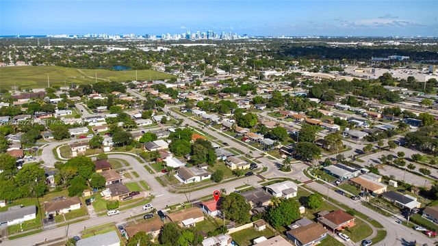 1421 NW 33rd Ave, Lauderhill, FL 33311