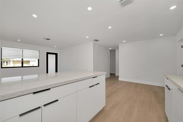 1421 NW 33rd Ave, Lauderhill, FL 33311