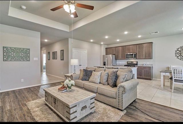 40219 S Hill Pass, Magnolia, TX 77354