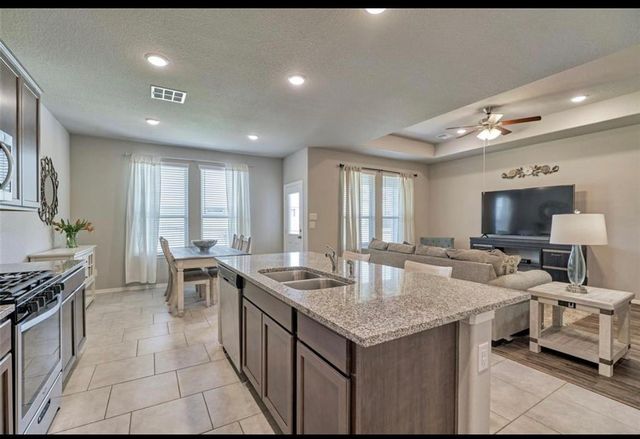40219 S Hill Pass, Magnolia, TX 77354