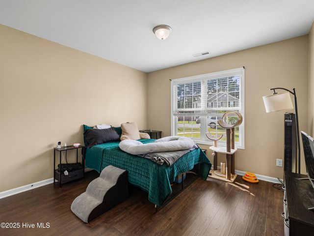 206 Riverstone Court, Jacksonville, NC 28546
