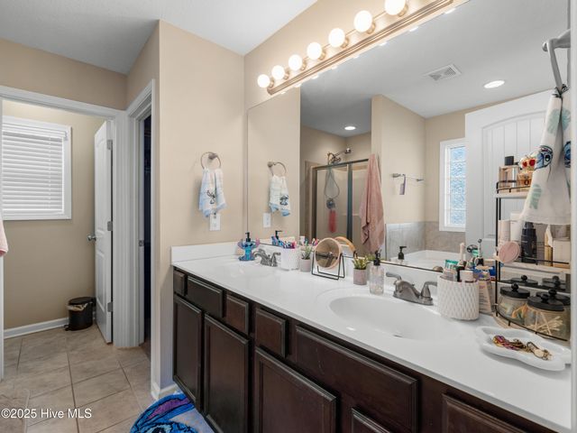 206 Riverstone Court, Jacksonville, NC 28546