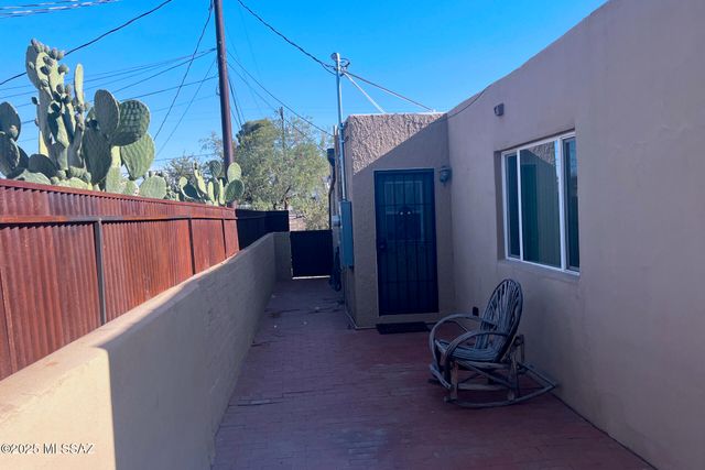 1130 E Spring Street, Tucson, AZ 85719