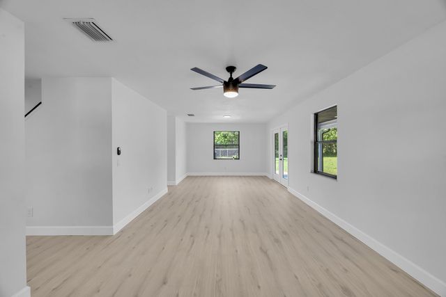 2033 SW Justison Avenue, Port St Lucie, FL 34953