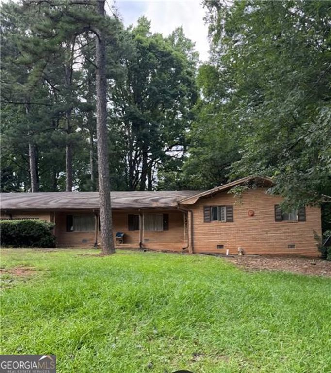 4312 E Kings Point Circle, Atlanta, GA 30338