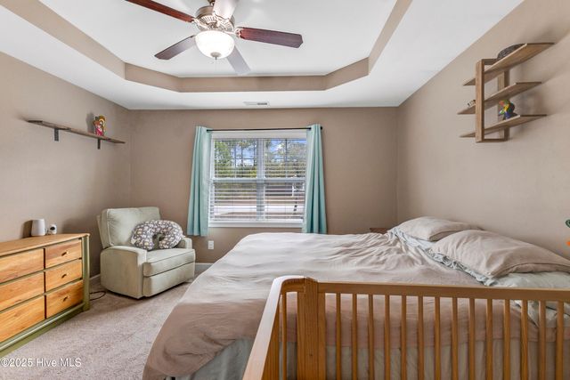 415 Ridgeway Drive, Sneads Ferry, NC 28460