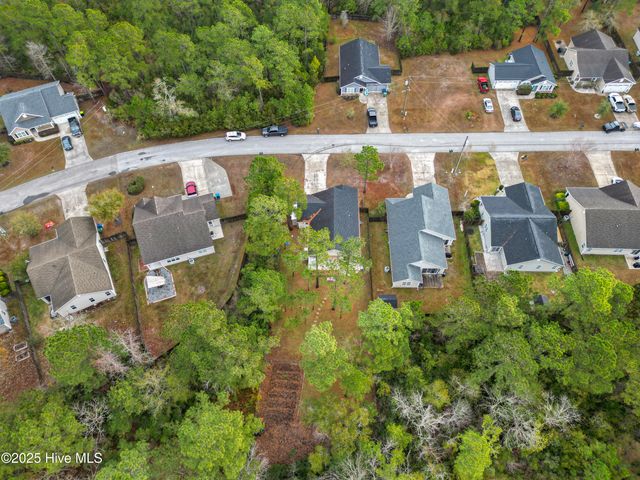 415 Ridgeway Drive, Sneads Ferry, NC 28460
