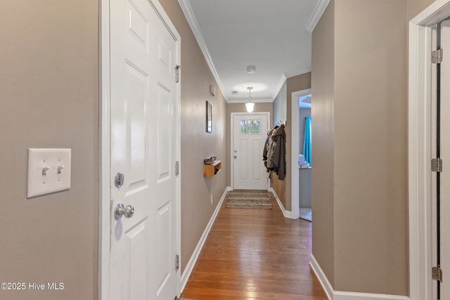 415 Ridgeway Drive, Sneads Ferry, NC 28460