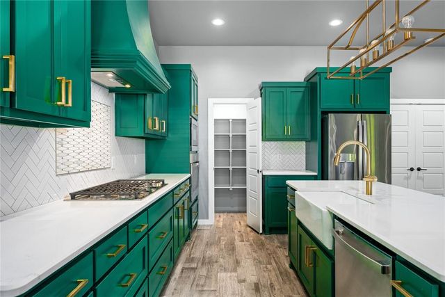 224 N Richard Terrace, Mustang, OK 73064