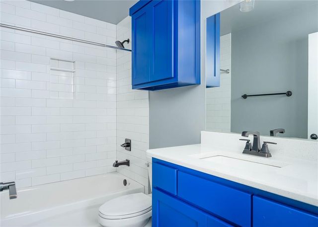 224 N Richard Terrace, Mustang, OK 73064